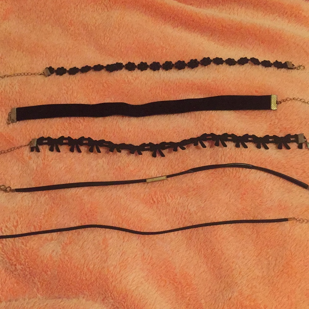 Black choker necklace set